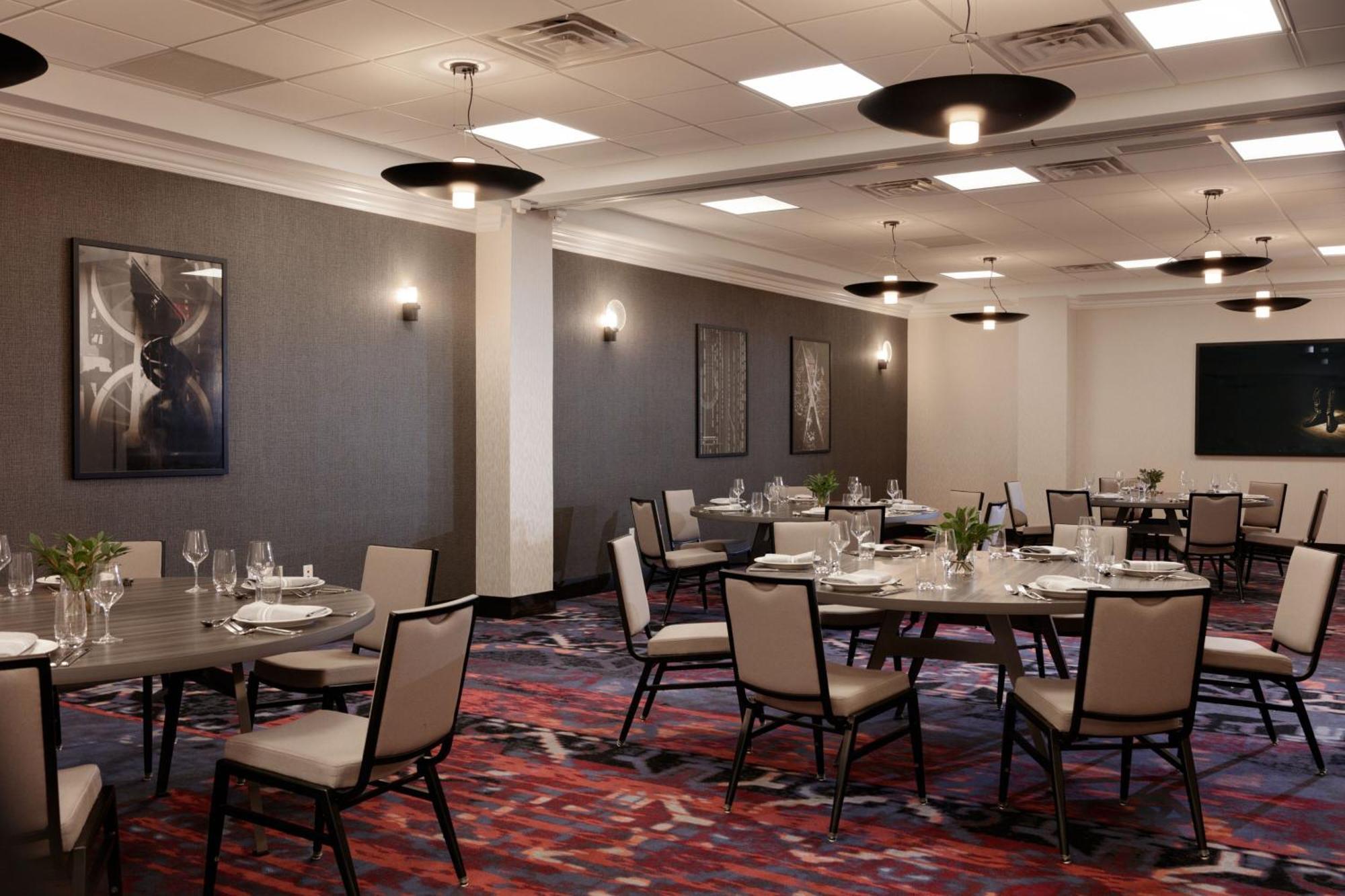 Sheraton Nashville Hotel 3*