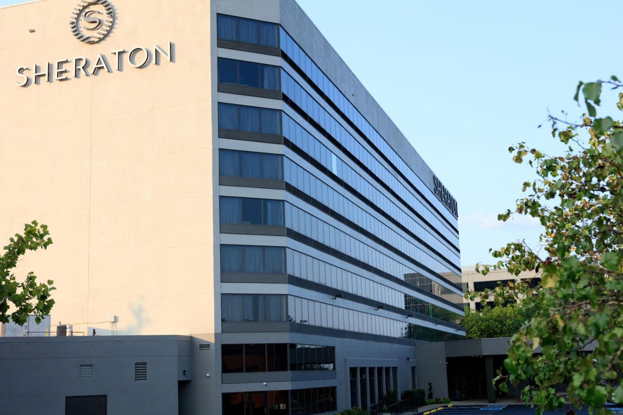 Sheraton Nashville 3*